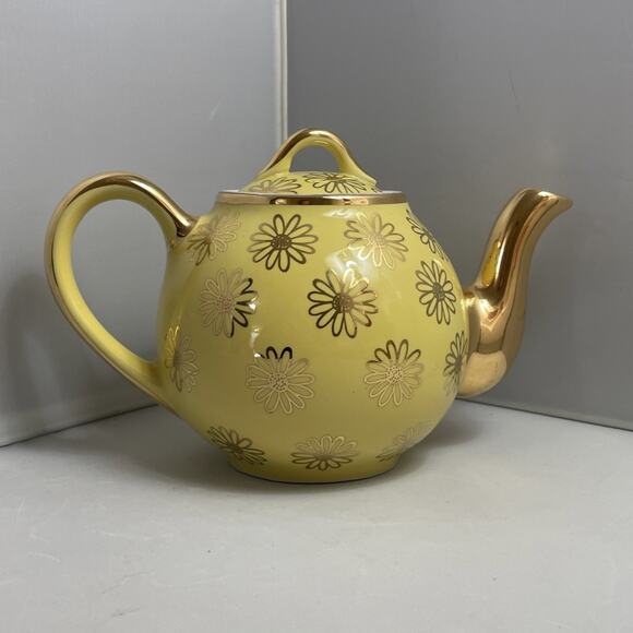 Hall China Yellow and Gold Teapot with Floral‎ Design 4 Cup Made in USA - Picture 3 of 12